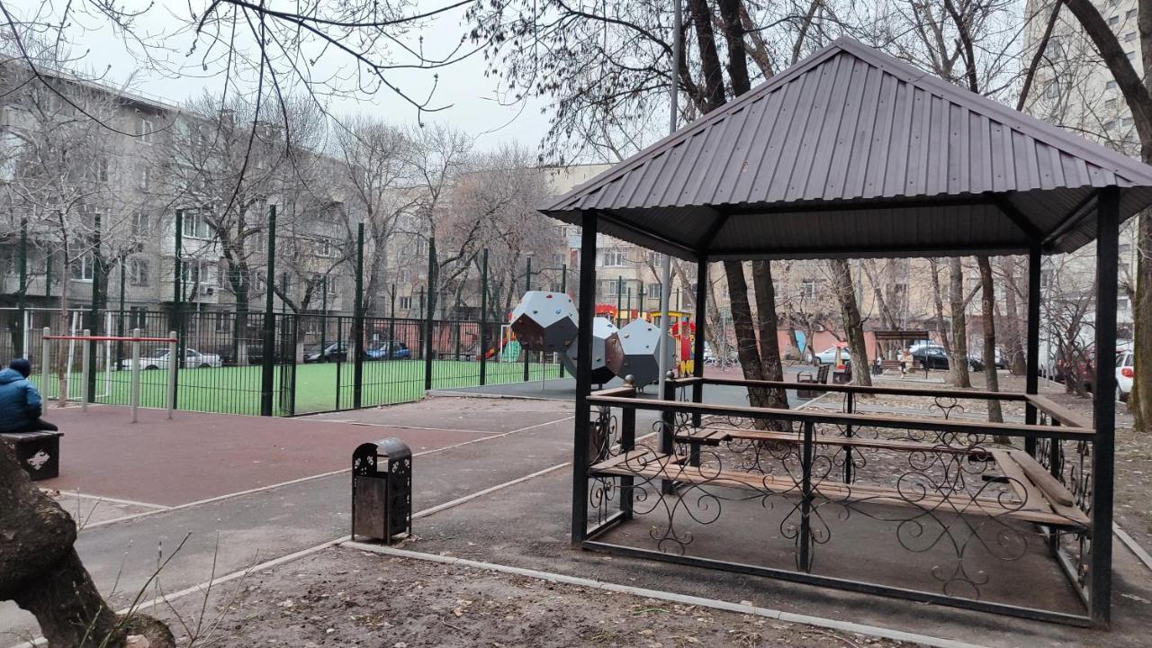 Apartament Золотой Квадрат 60 Кв2 Ałma Ata Zewnętrze zdjęcie