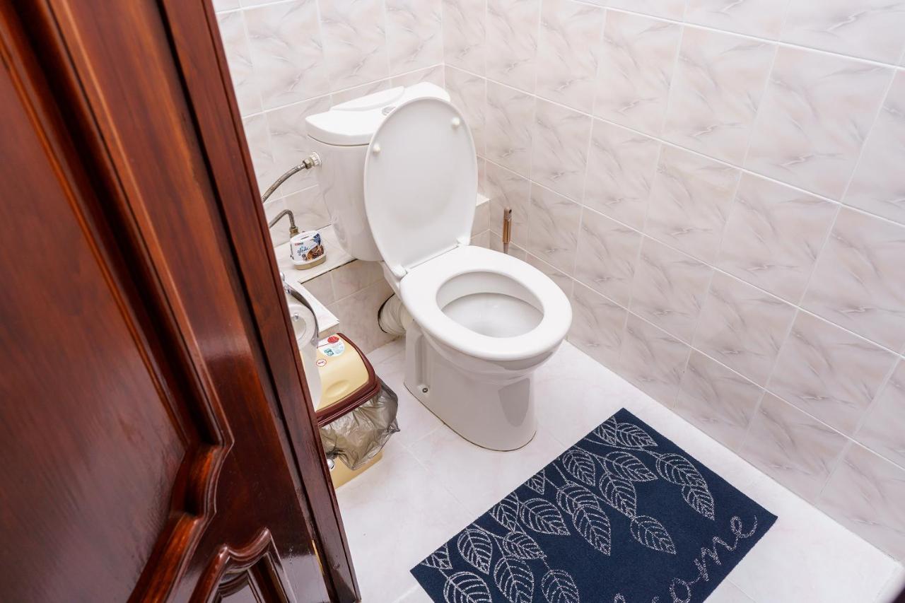 Apartament Золотой Квадрат 60 Кв2 Ałma Ata Zewnętrze zdjęcie
